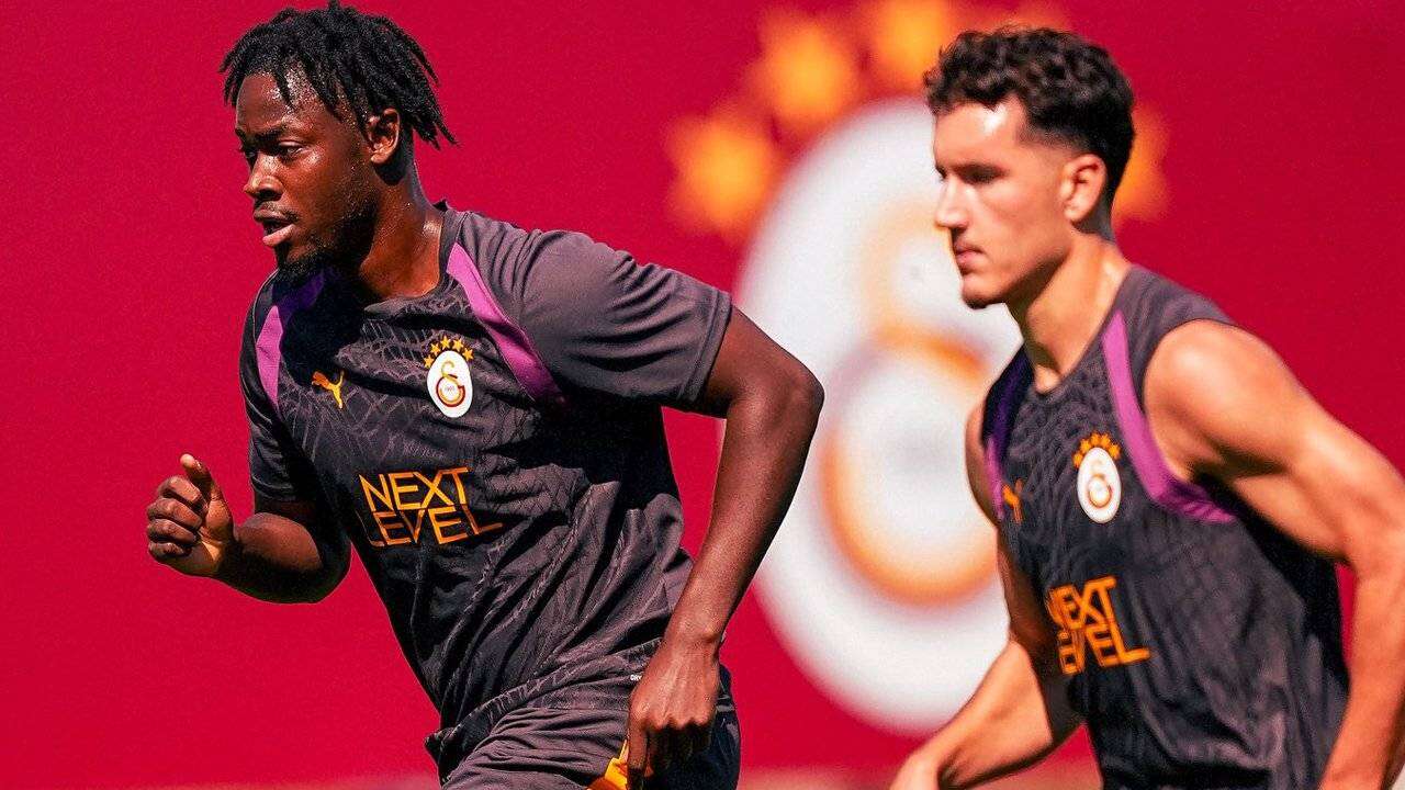 Florya'da ortalık karıştı: Galatasaray'da Okan Buruk 1 ismin biletini kesti, Dursun Özbek bile istemiyor! 2